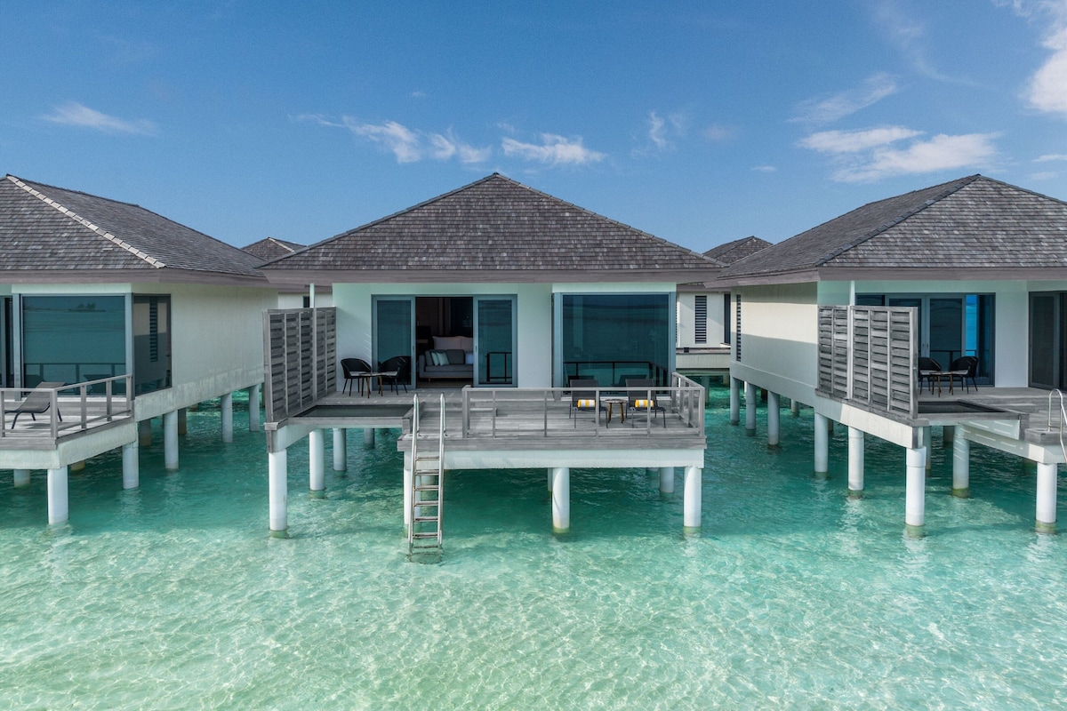 Le Meridien Maldives Resort & Spa image 9