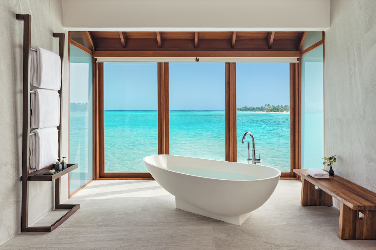 Anantara Dhigu Maldives Resort image 2