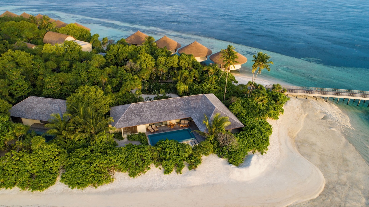 The Residence Maldives at Dhigurah image 2