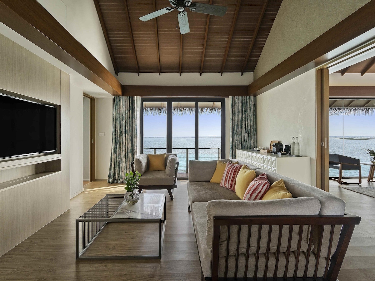 Pullman Maldives Resort image 4