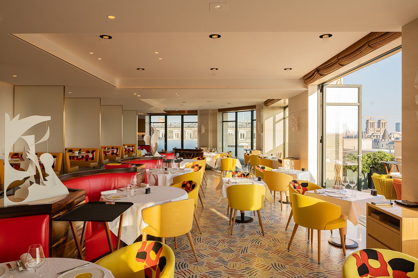 Cheval Blanc Paris (Deluxe Room) image 7