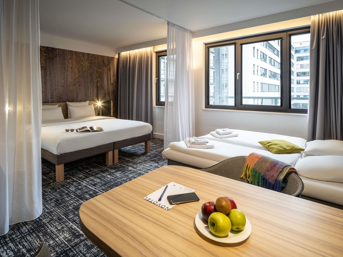 Novotel Suites Wien City Donau image 5