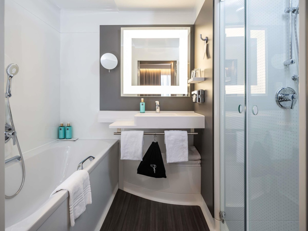 Novotel Suites Wien City Donau image 6