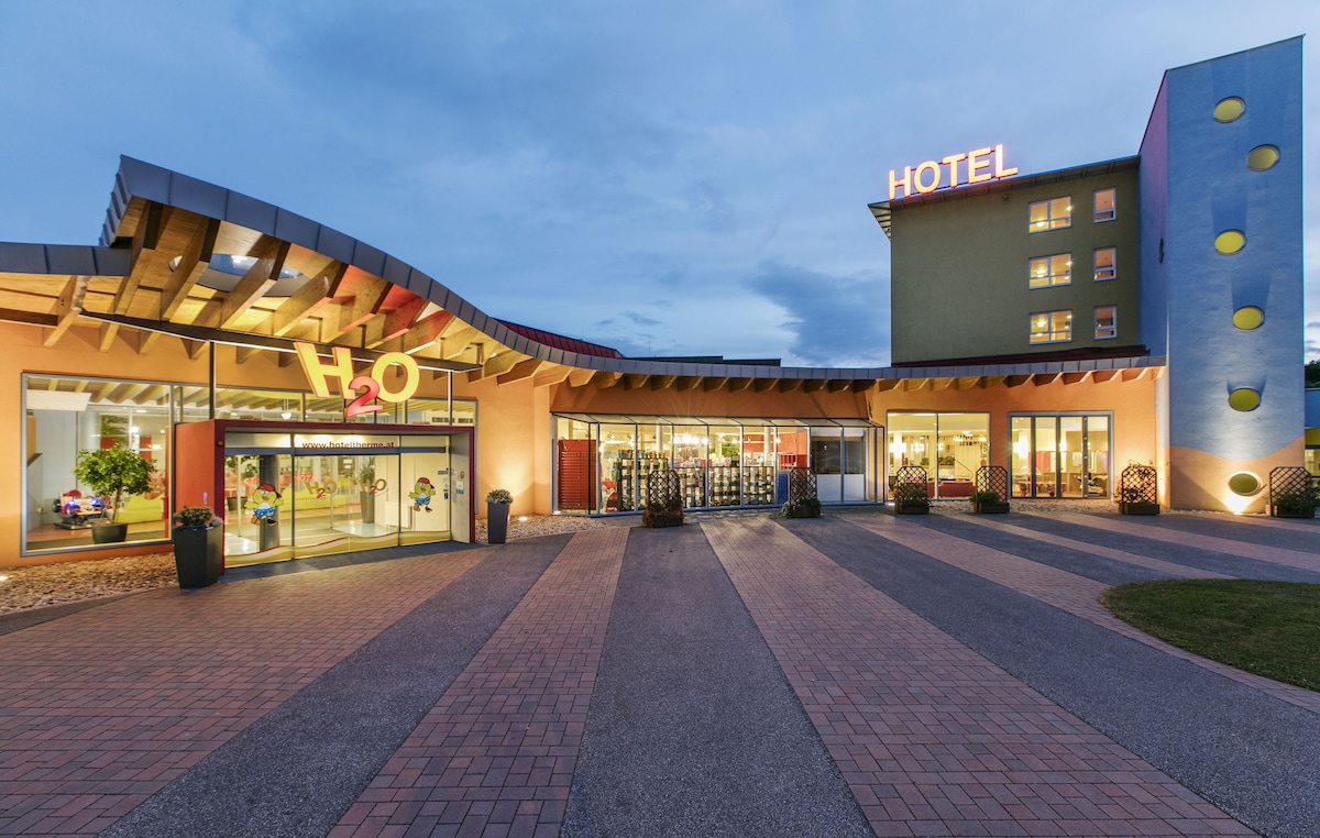 H2O Hotel-Therme-Resort image 9
