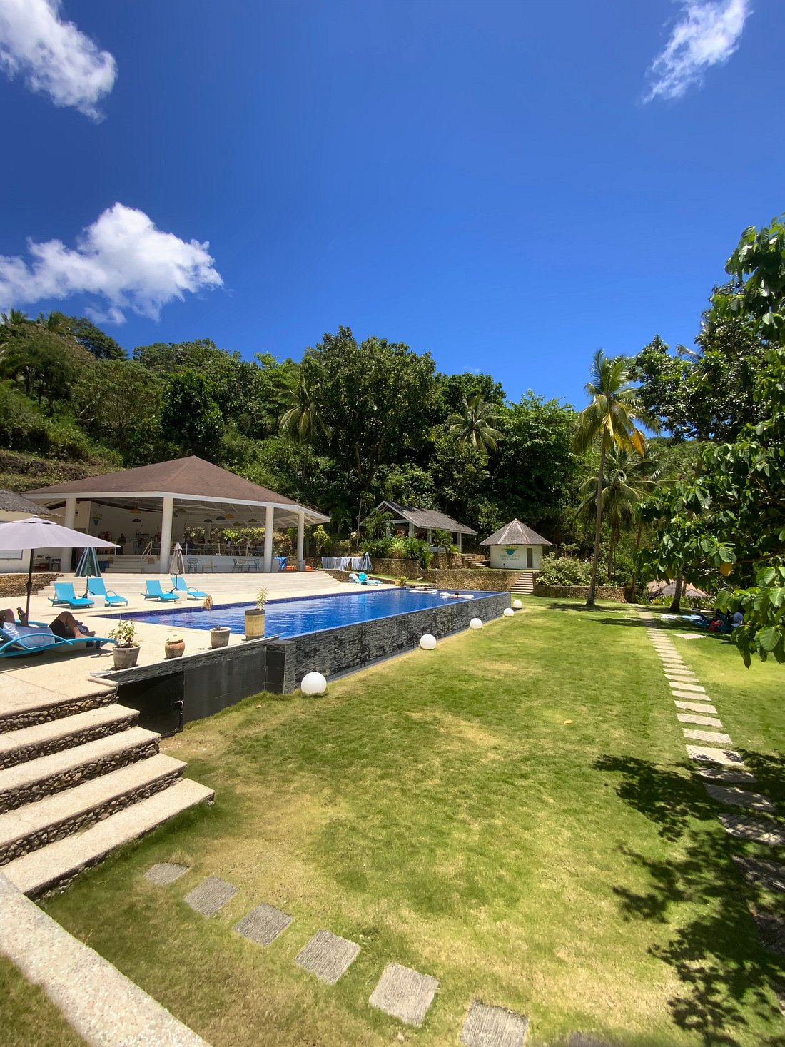 Tuburan Cove (Bungalow - Beach Front) image 2
