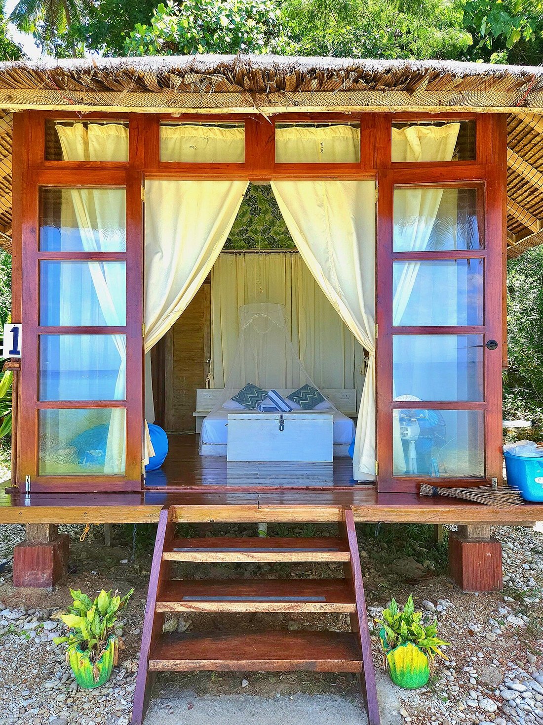 Tuburan Cove (Bungalow - Beach Front) image 4
