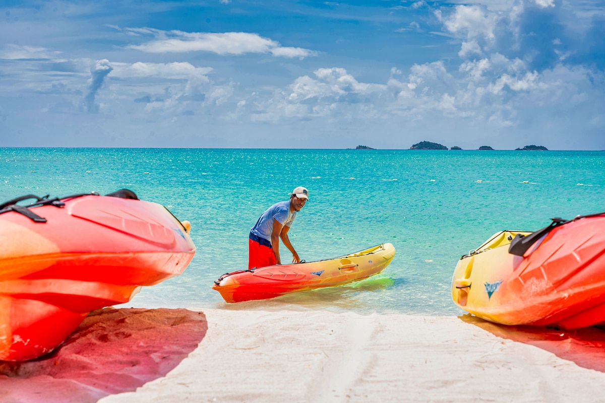 COCOS Hotel Antigua (Sunset Cottage)
 image 9
