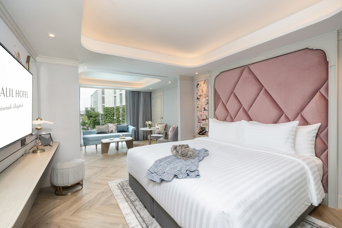 The Salil Riverside (Bedroom with River view) image 4
