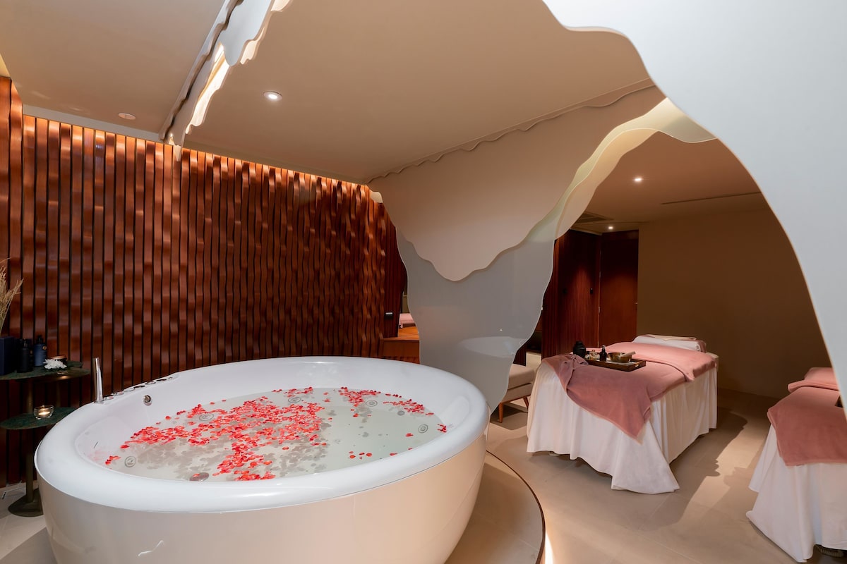 The Salil Riverside (Bedroom with River view) image 8