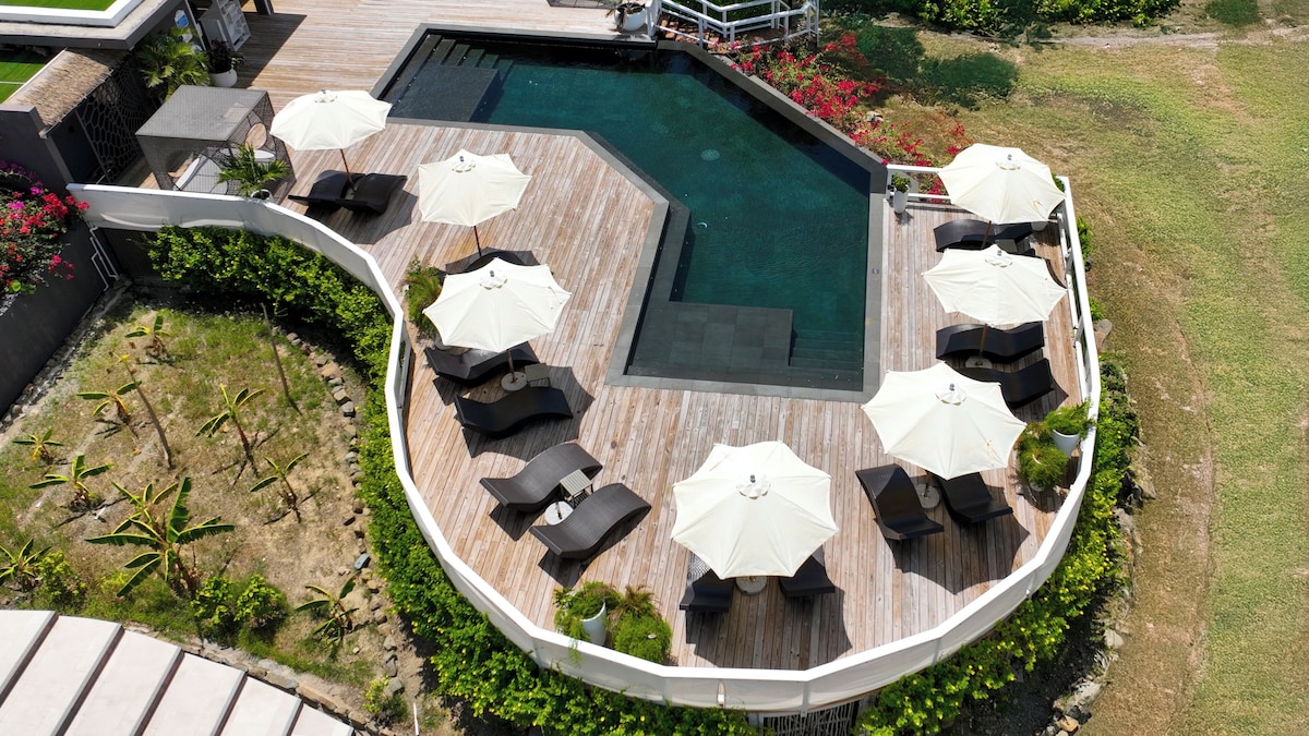 Tamarind Hills (Tamarind Studio) image 3
