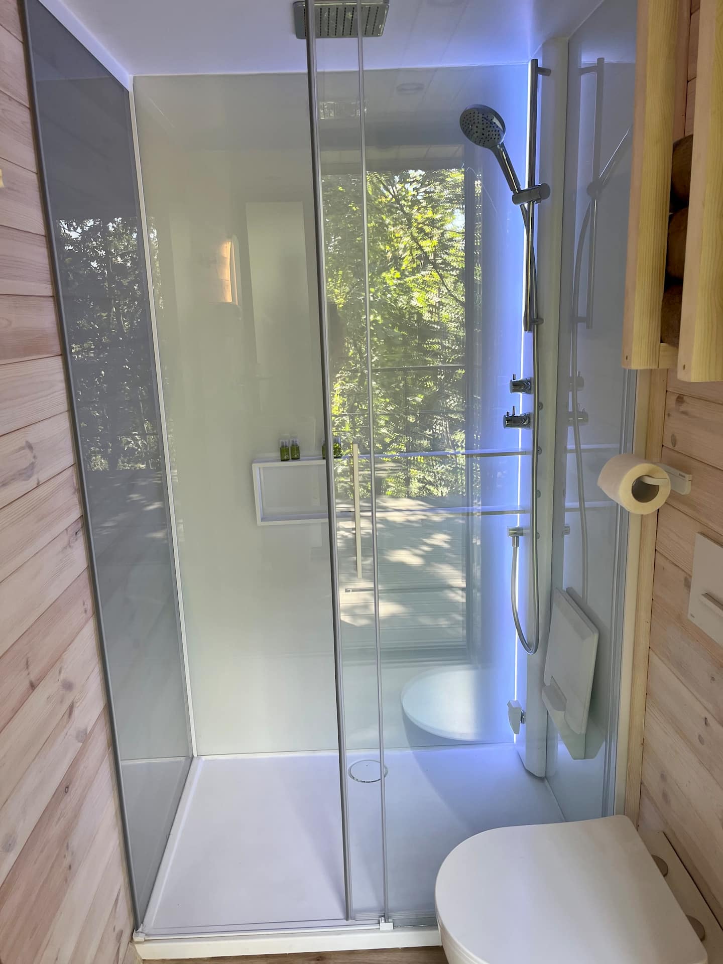 Furo Treehouse image 9