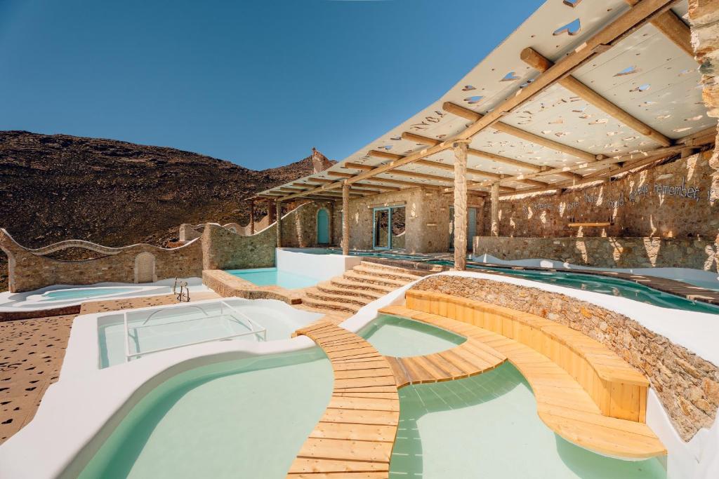 Garden View Suite Calilo image 9