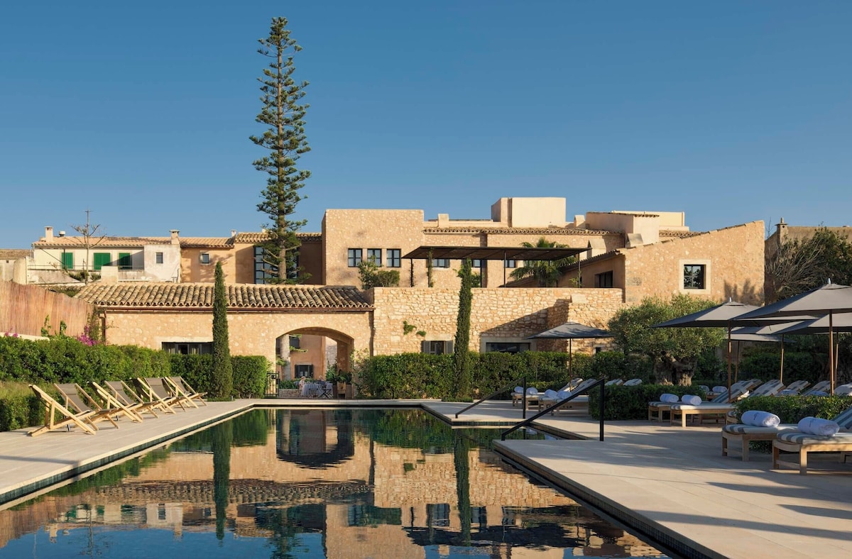 Can Ferrereta (Suite with Private Pool) image 1
