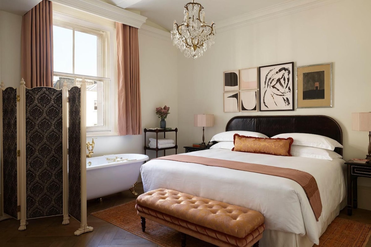NoMad London (Royal Opera Suite) image 2