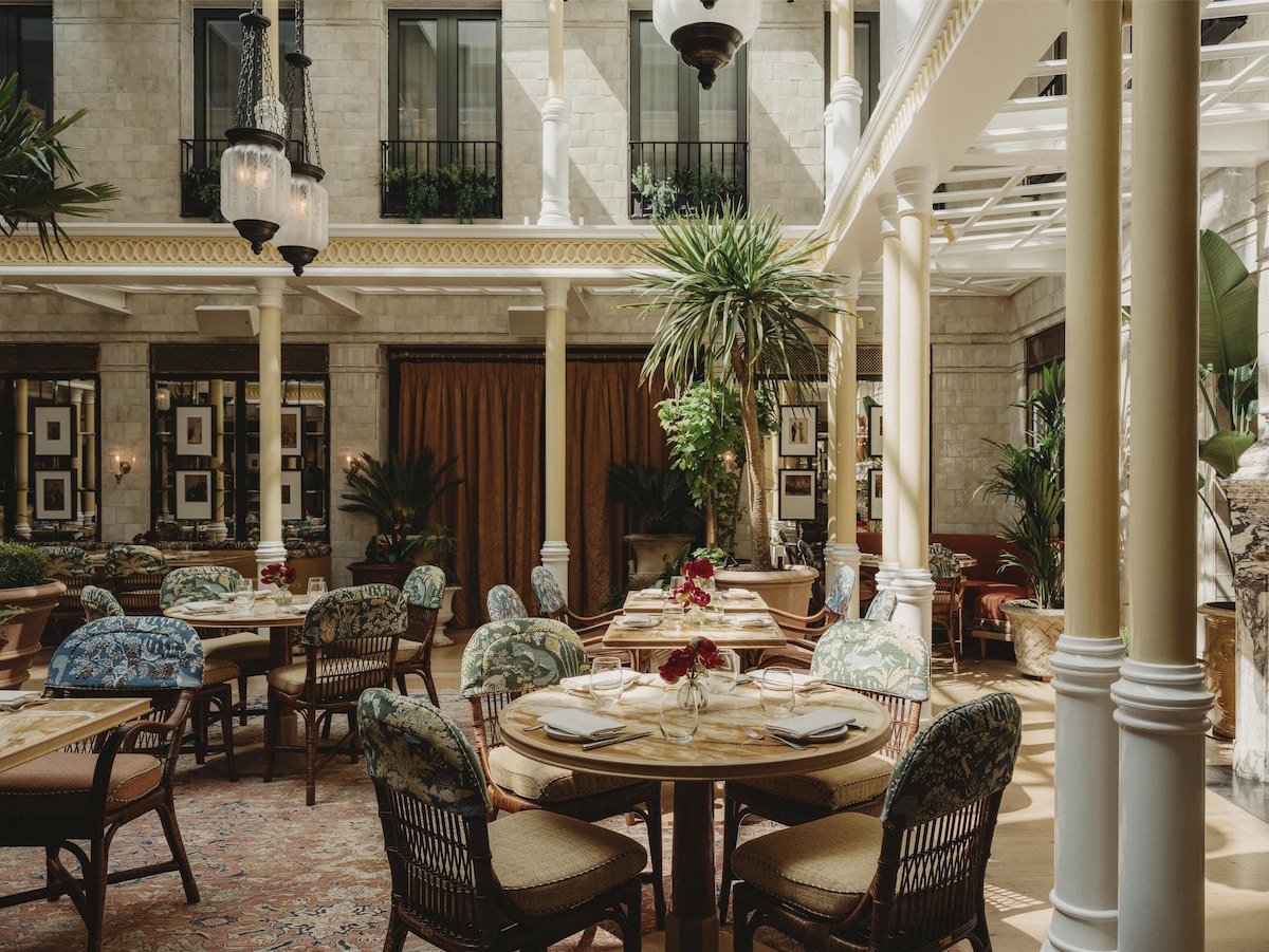 NoMad London (Royal Opera Suite) image 3