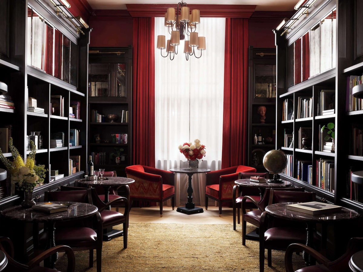 NoMad London (Royal Opera Suite) image 8