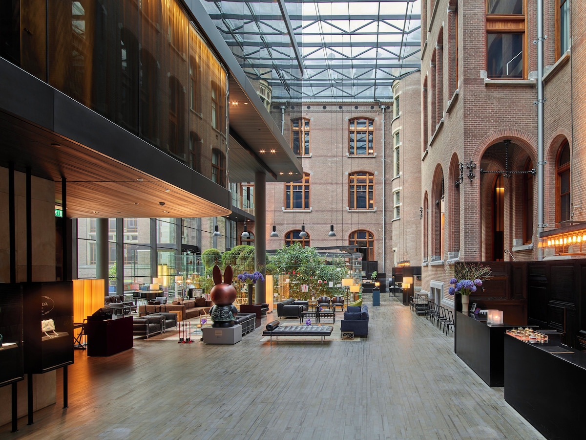 Mandarin Oriental Conservatorium (Deluxe Room) image 4