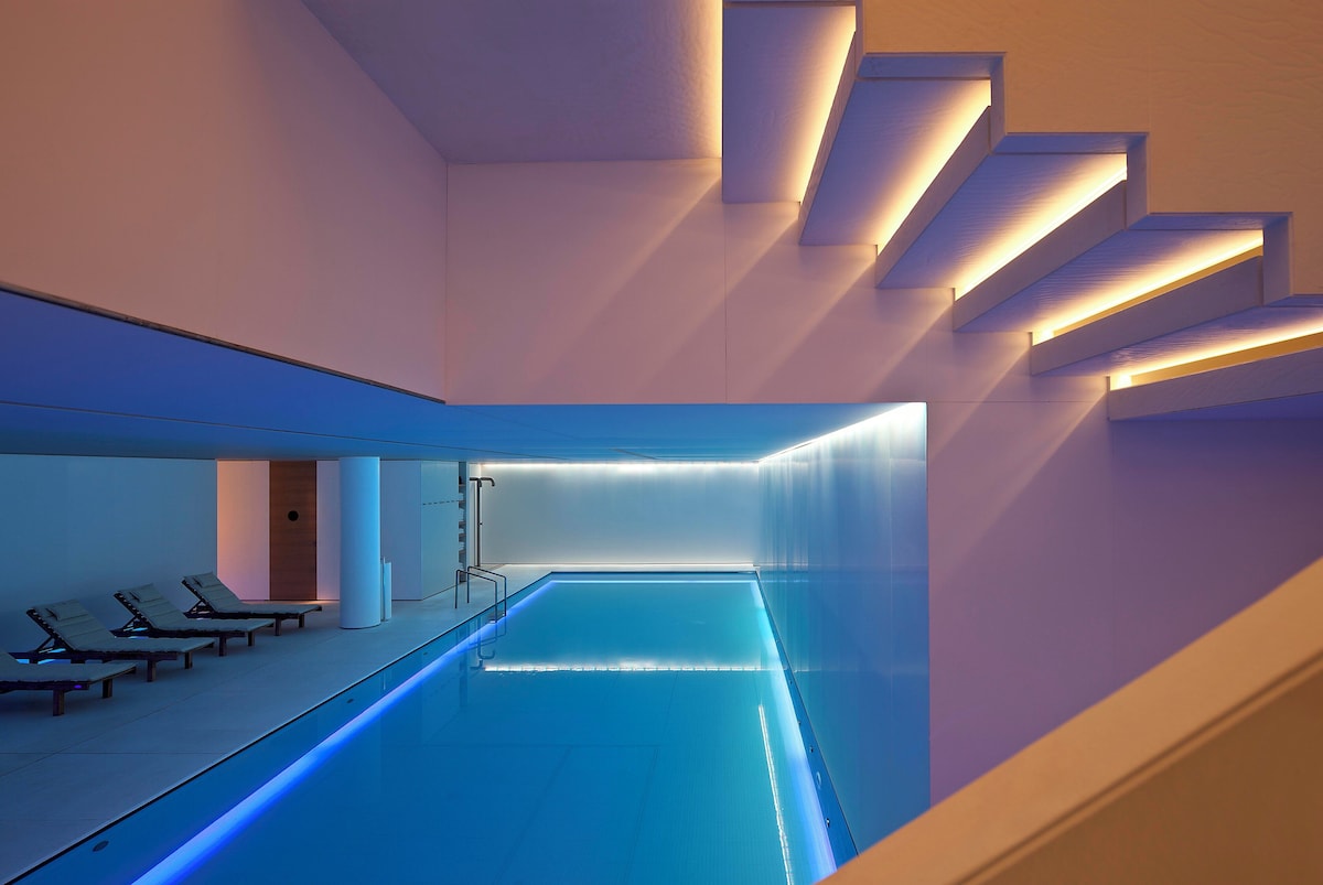 Mandarin Oriental Conservatorium (Deluxe Room) image 7