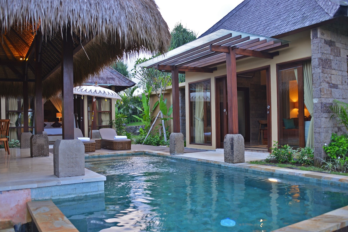 Deluxe Villa, Private Pool, Ocean View,WakaGangga
 image 3