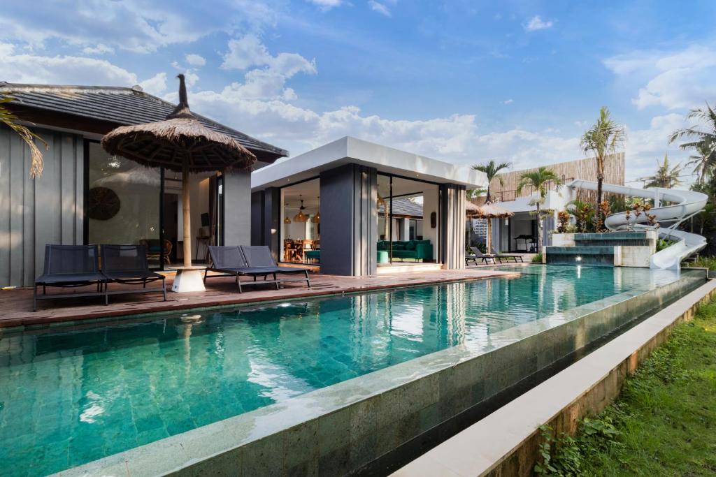Villa Slide by BaliSuperHost image 2