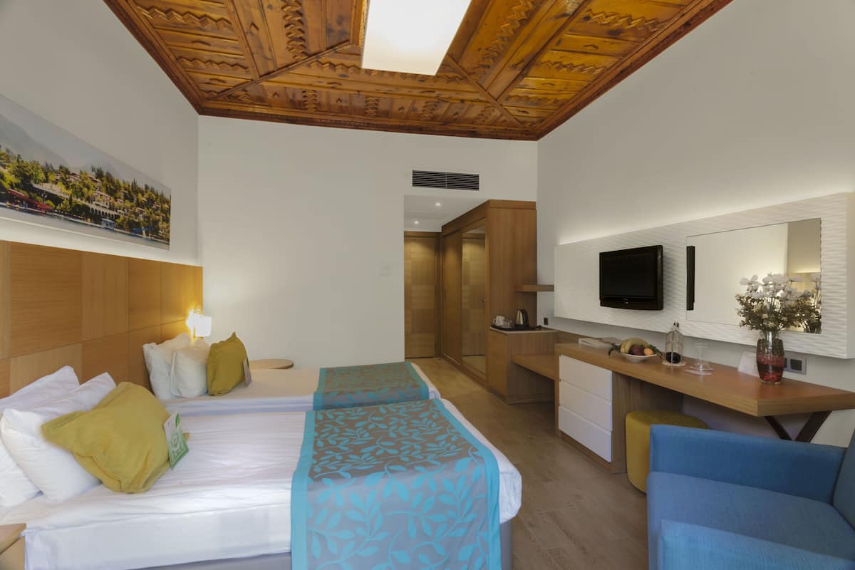Club & Hotel Letoonia
 image 2