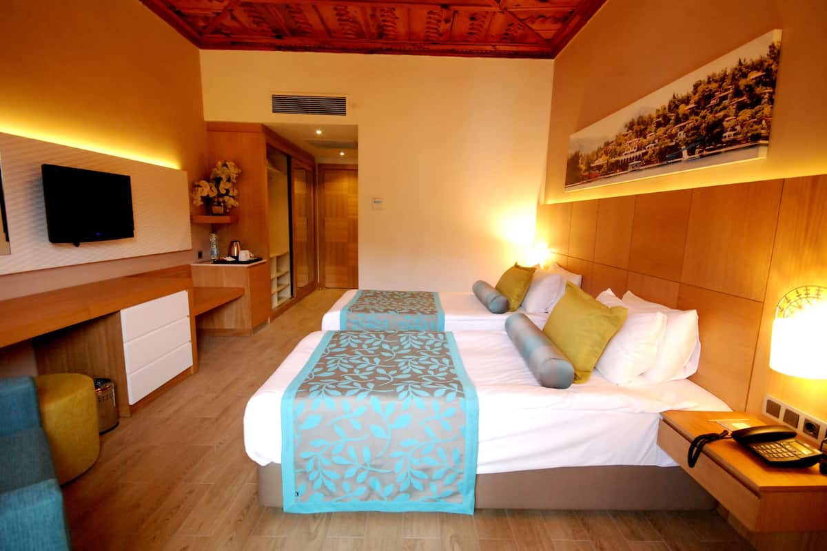 Club & Hotel Letoonia
 image 3