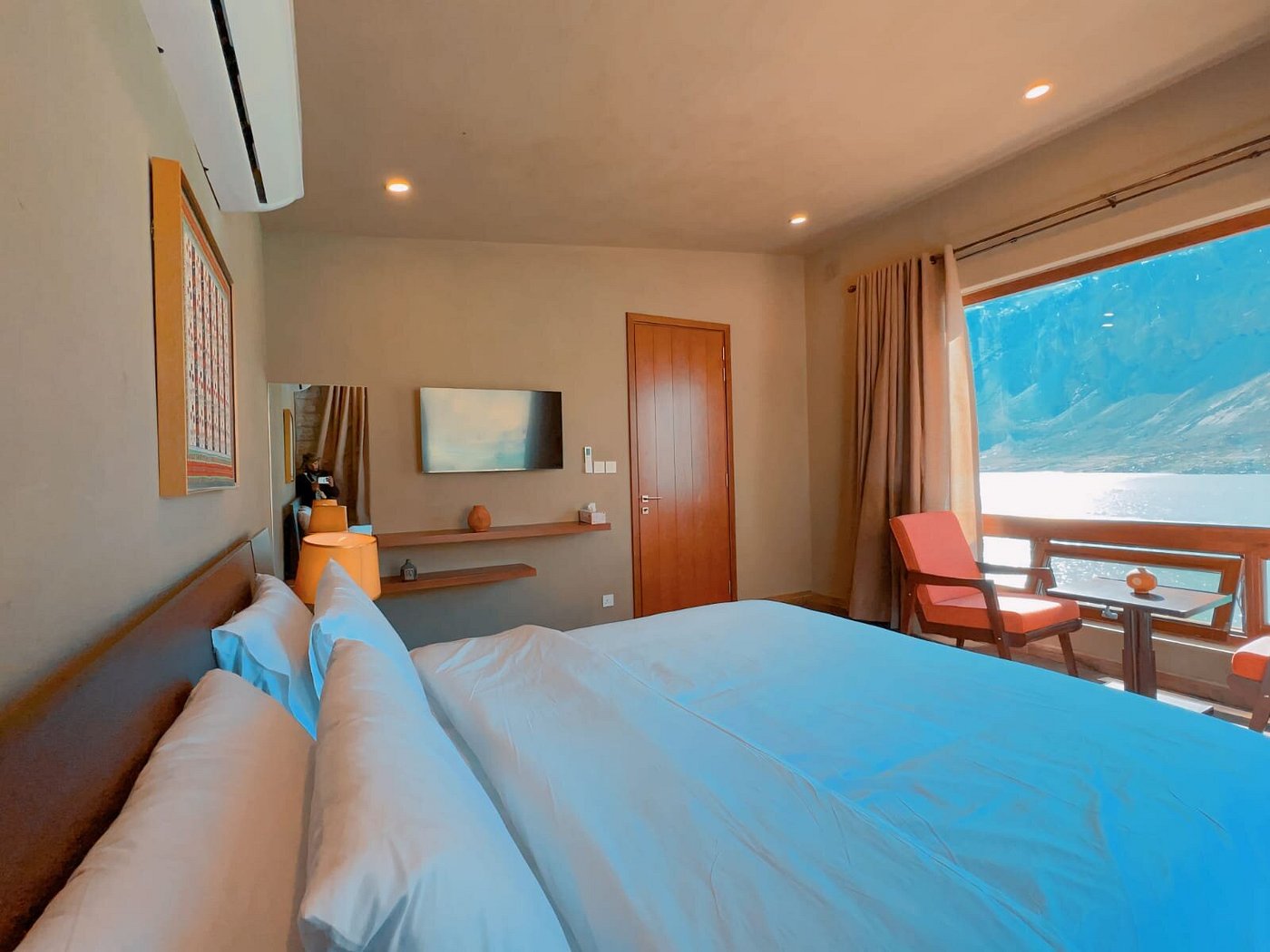 Zen By The Lake (Deluxe King Room) image 3