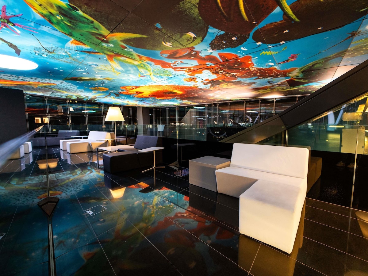 Black Deluxe Suite SO/ Vienna image 4