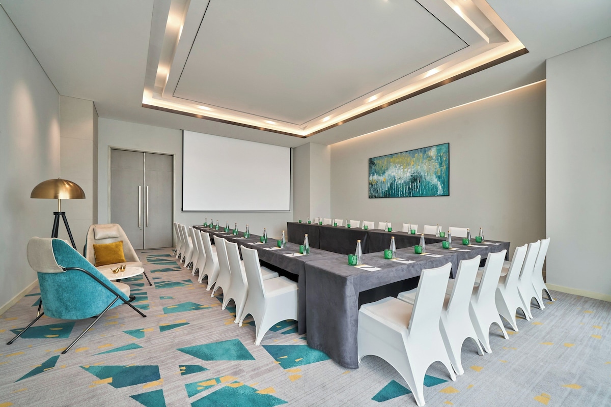 Voco Ma Belle Danang (One Bedroom Seaview Suite) image 8