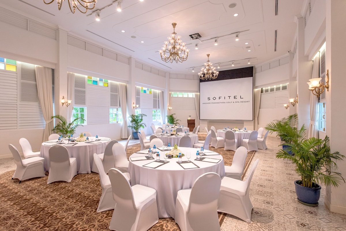 Sofitel Angkor Phokeethra (King Room) image 8