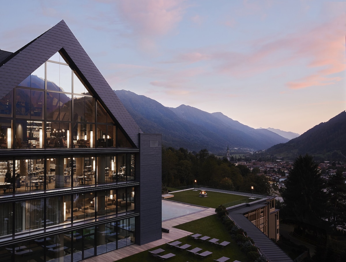 Lefay Resort (Junior Suite) image 1