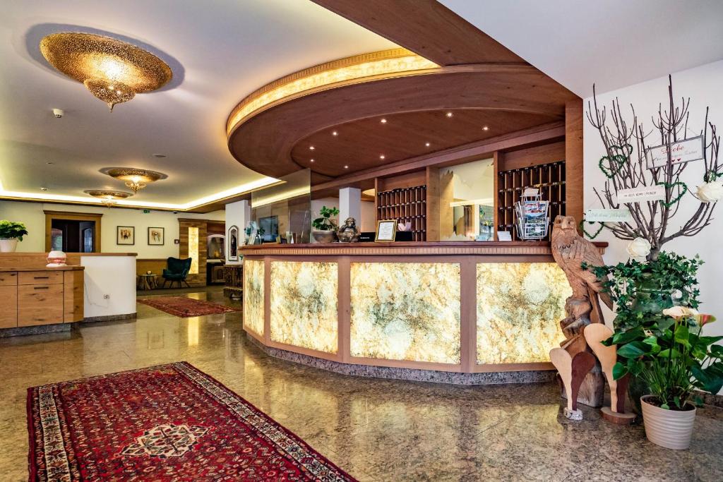 Hotel Berghof (Deluxe Suite)
 image 9
