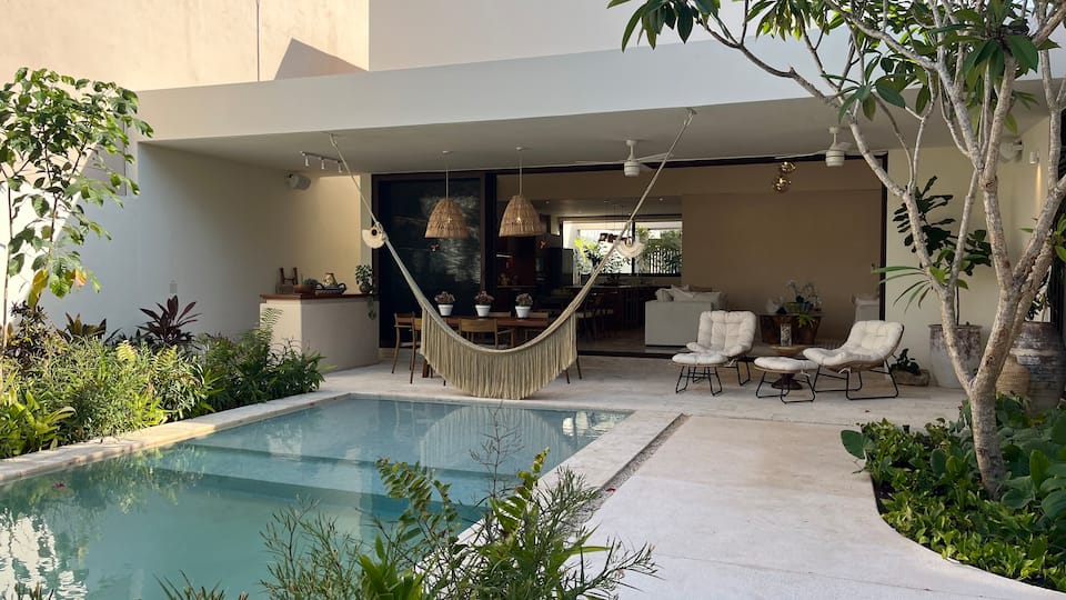 Un Oasis Elegante en la Ciudad - Casa Gasio image 1