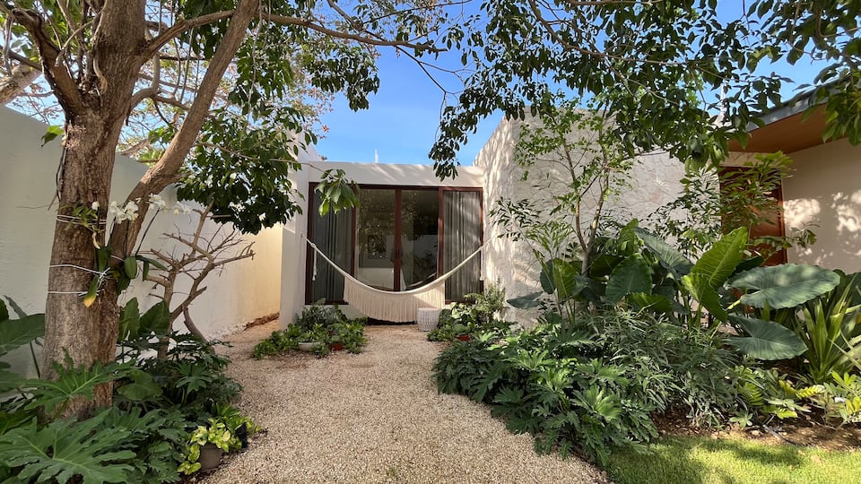 Un Oasis Elegante en la Ciudad - Casa Gasio image 3