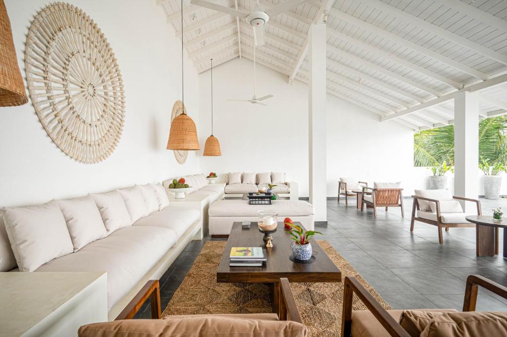 SOL House Mirissa (Exclusive Full Villa) image 2