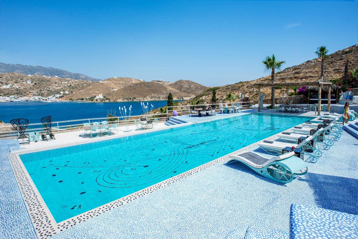 Agalia Luxury Suites (Deluxe with Sea View) image 5