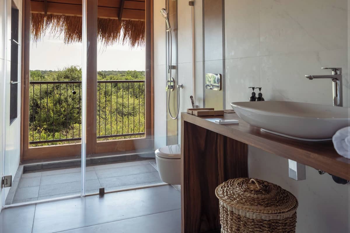 Luxury Cabin, 2 Bedrooms, Kotiyagala Luxury Villa
 image 1