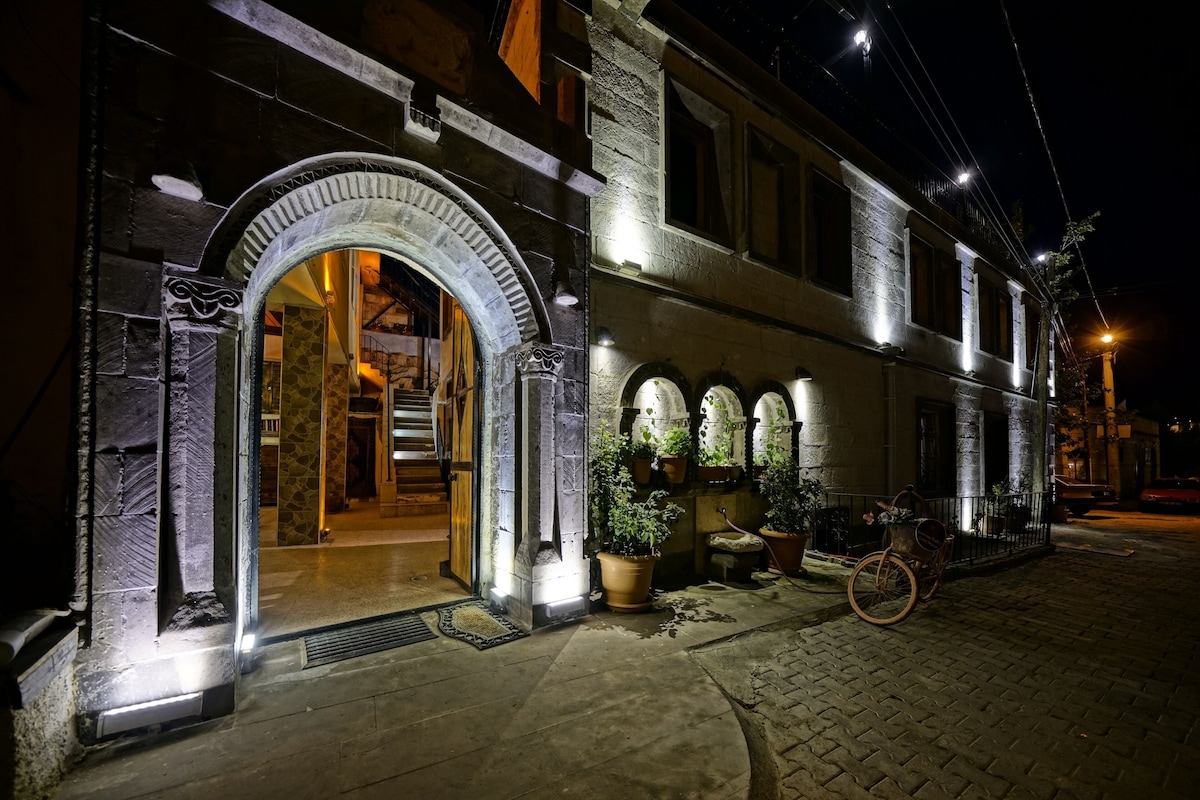 Goreme Valley Cave House (Deluxe Room with Bath) image 1