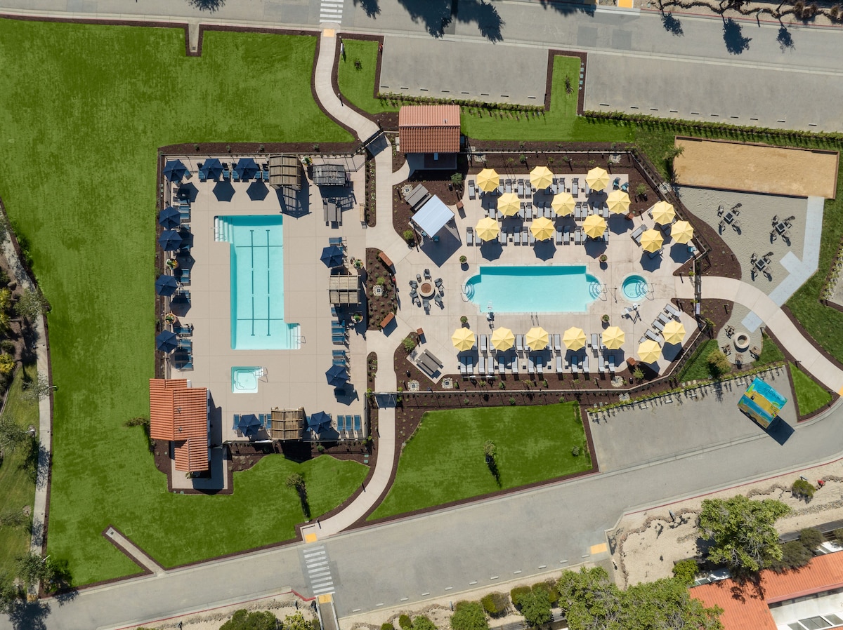 Chaminade Resort (King Resort with Patio) image 10