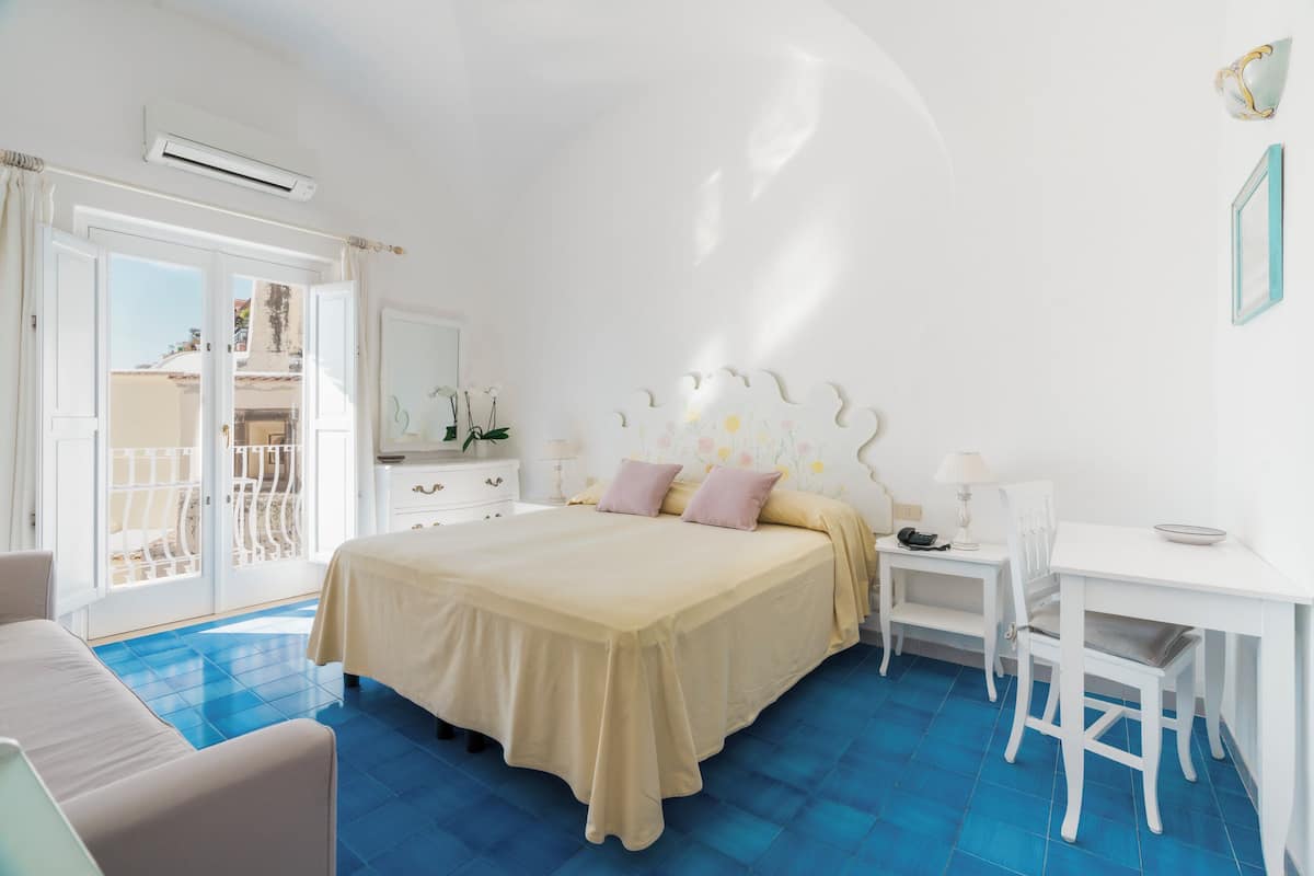 Villa La Tartana, Double Room, Sea View image 6