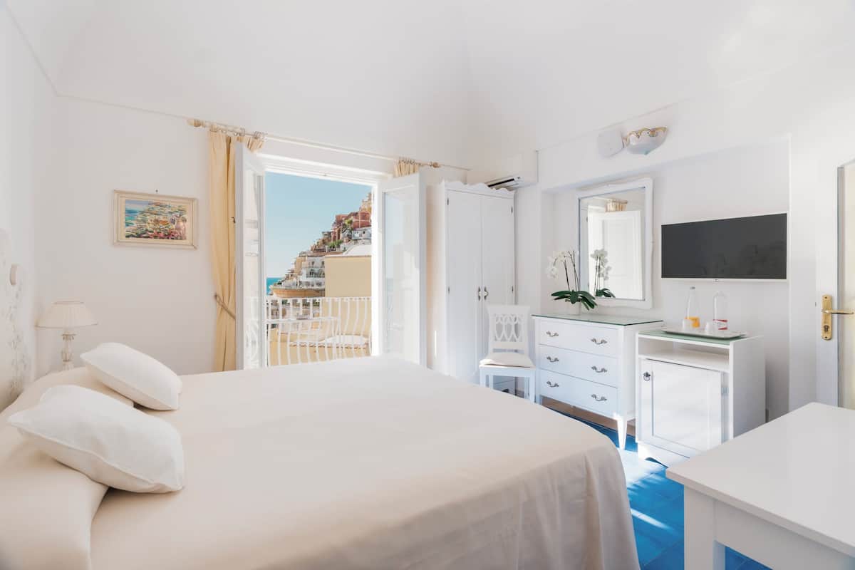 Villa La Tartana, Double Room, Sea View image 7