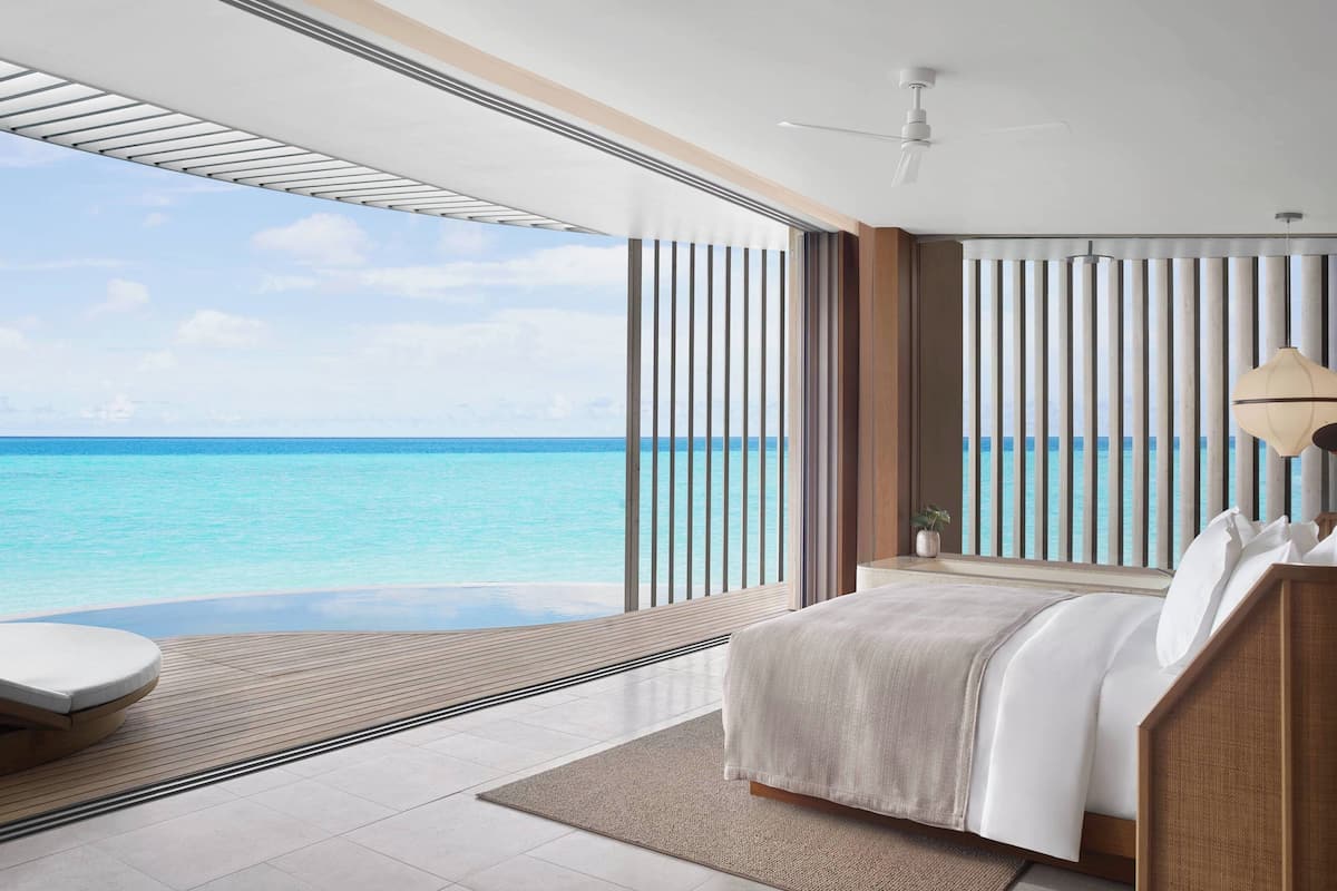 Villa, 1 Bedroom Fari Islands image 2
