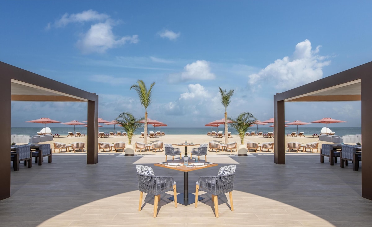 Anantara Ras Al Khaimah (Over Water Pool Villa) image 10