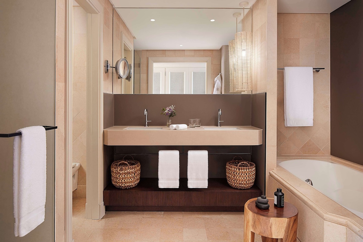 Tivoli La Caleta (Grand Deluxe Room) image 7