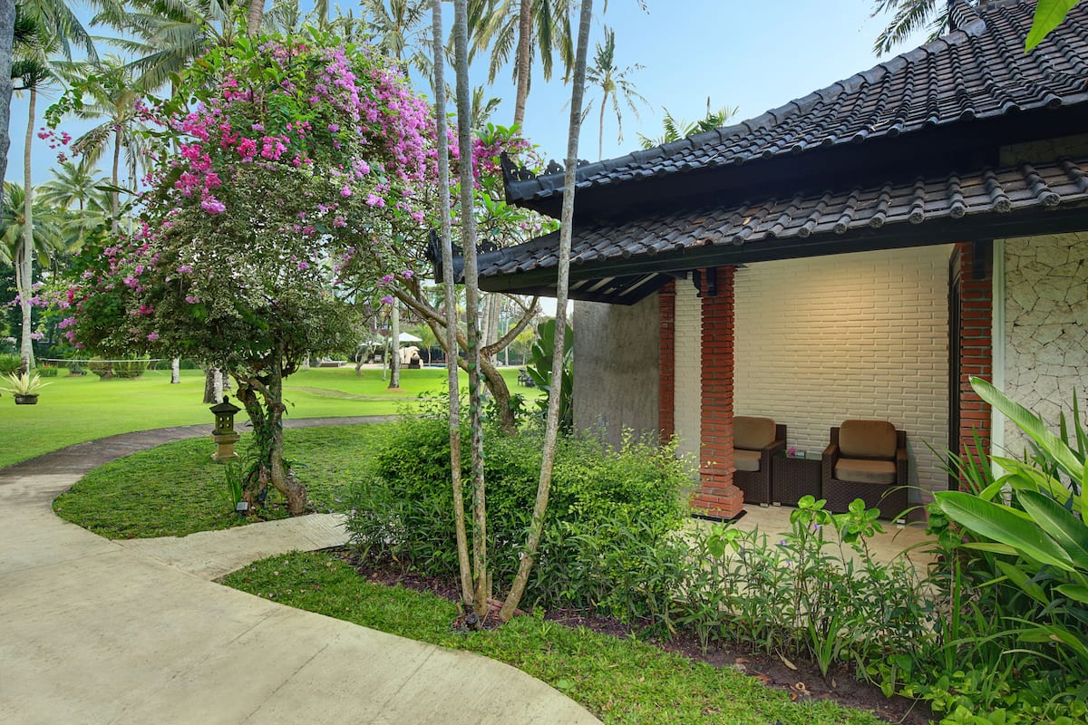 Deluxe Garden Bungalow, Candi Beach Resort and Spa image 1