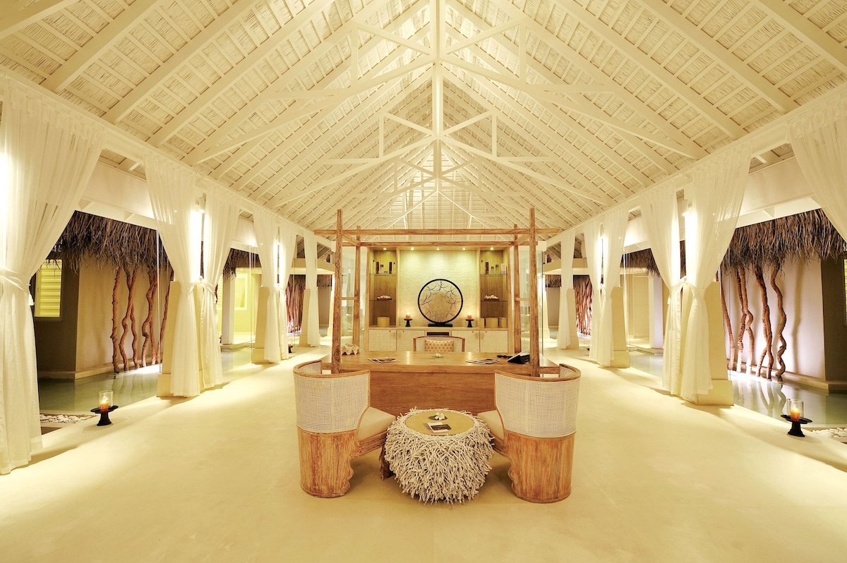 Ayada Maldives (Sunset Ocean Suite) image 8