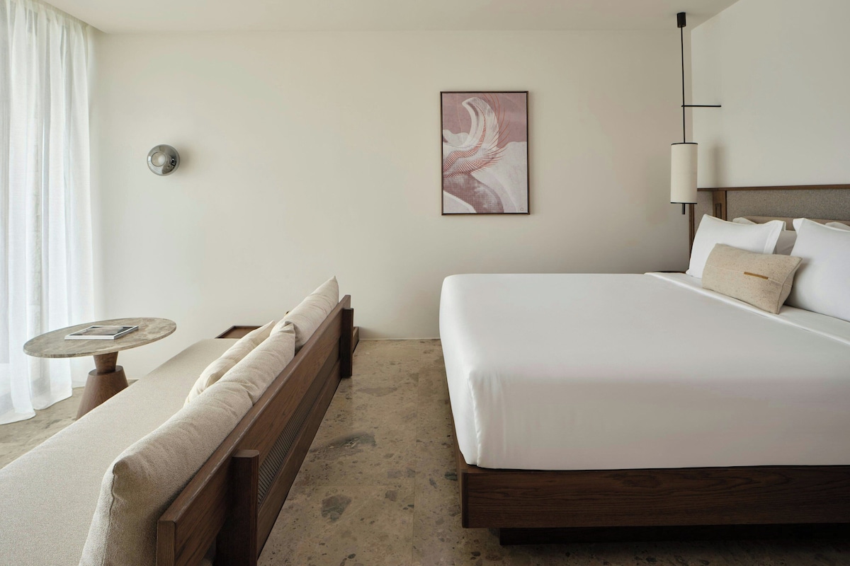 JW Marriott Crete (Junior Suite) image 6