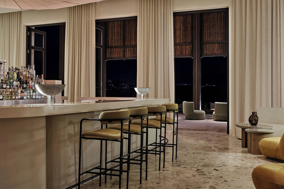 JW Marriott Crete (Junior Suite) image 8