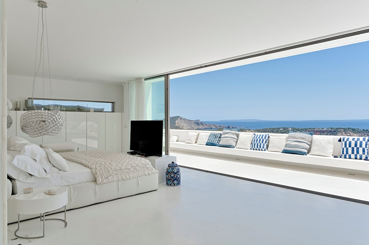 Villa Mediterranean image 1