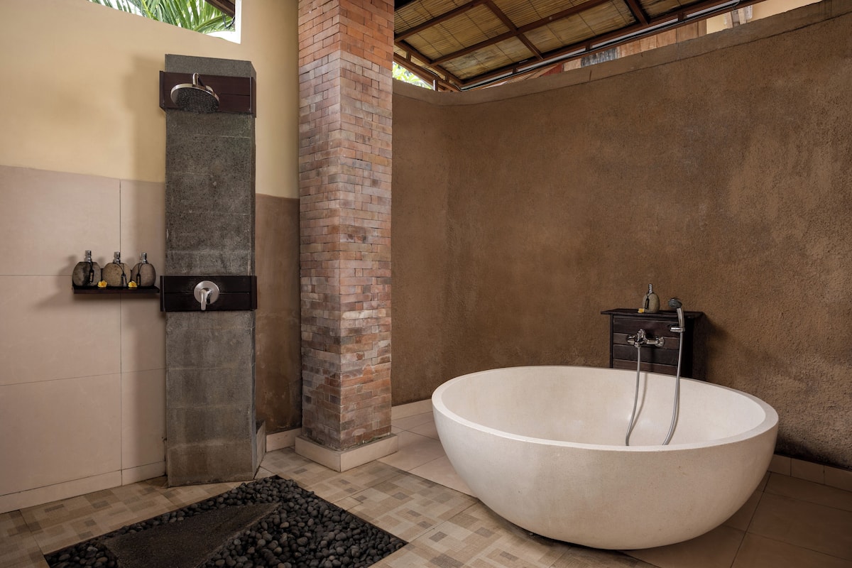 Two Bedroom Villa, Santris Villa by GenuineHost
 image 2